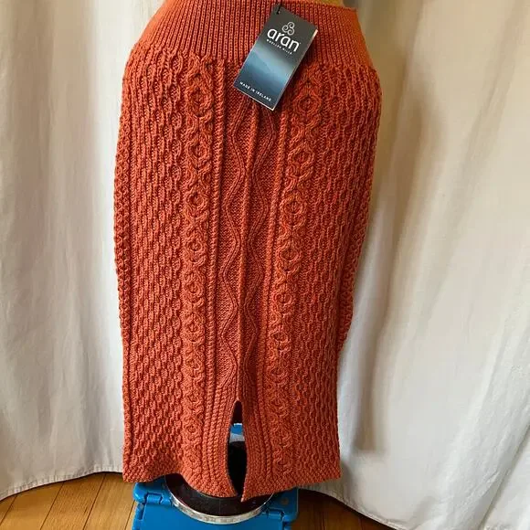 ARAN Woollen Mills merino wool cable knit midi form fit burnt orange skirt NWT